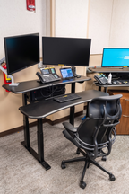 Level 3 Plus: Dual Surface 4 Leg Sit-Stand Workstation